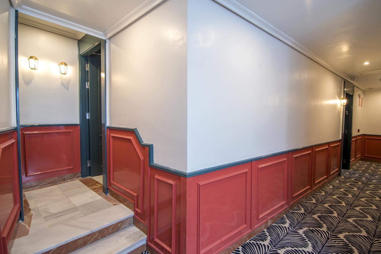 סביליה Petit Palace Puerta De Triana מראה חיצוני תמונה